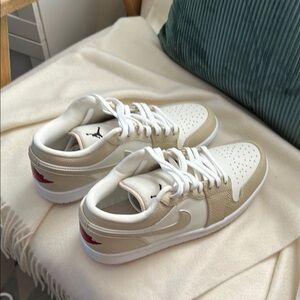 Nike air Jordan sail Cream and White Sneakers low dunk men’s 7.5, women’s 9